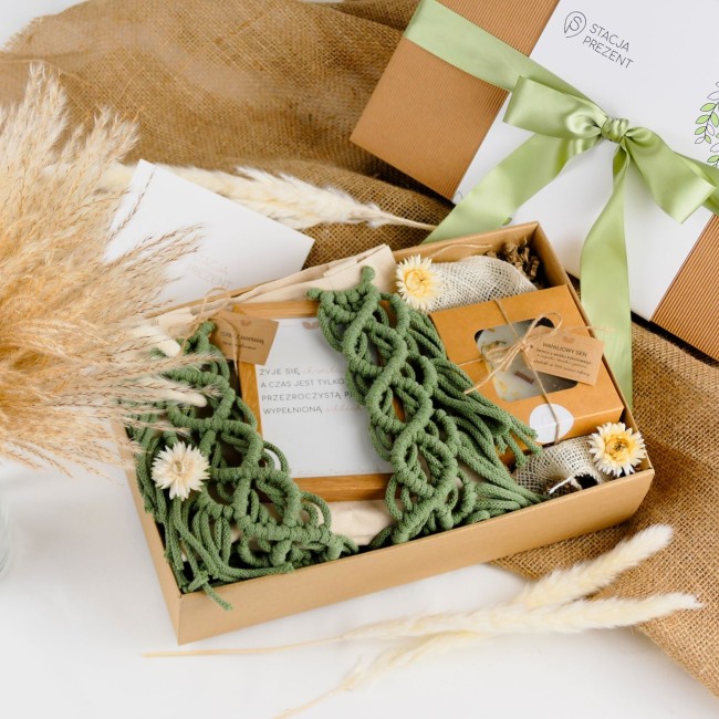 stacja-prezent-w-blasku-chwili-zestaw-boho-naturalny-box-3.jpg